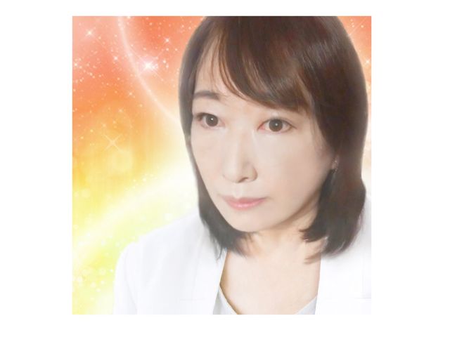 鈴依(れい)先生|複雑愛・復縁が得意